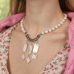 The Bright Side – Mother-of-Pearl Statement Necklace